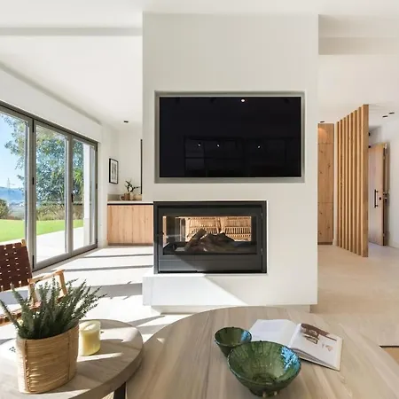 Acogedora Y Con Estilo Villa